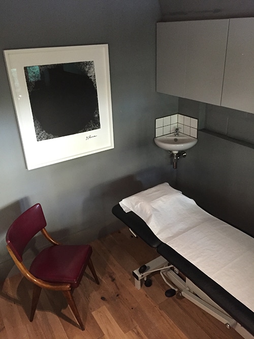 Osteopathy table